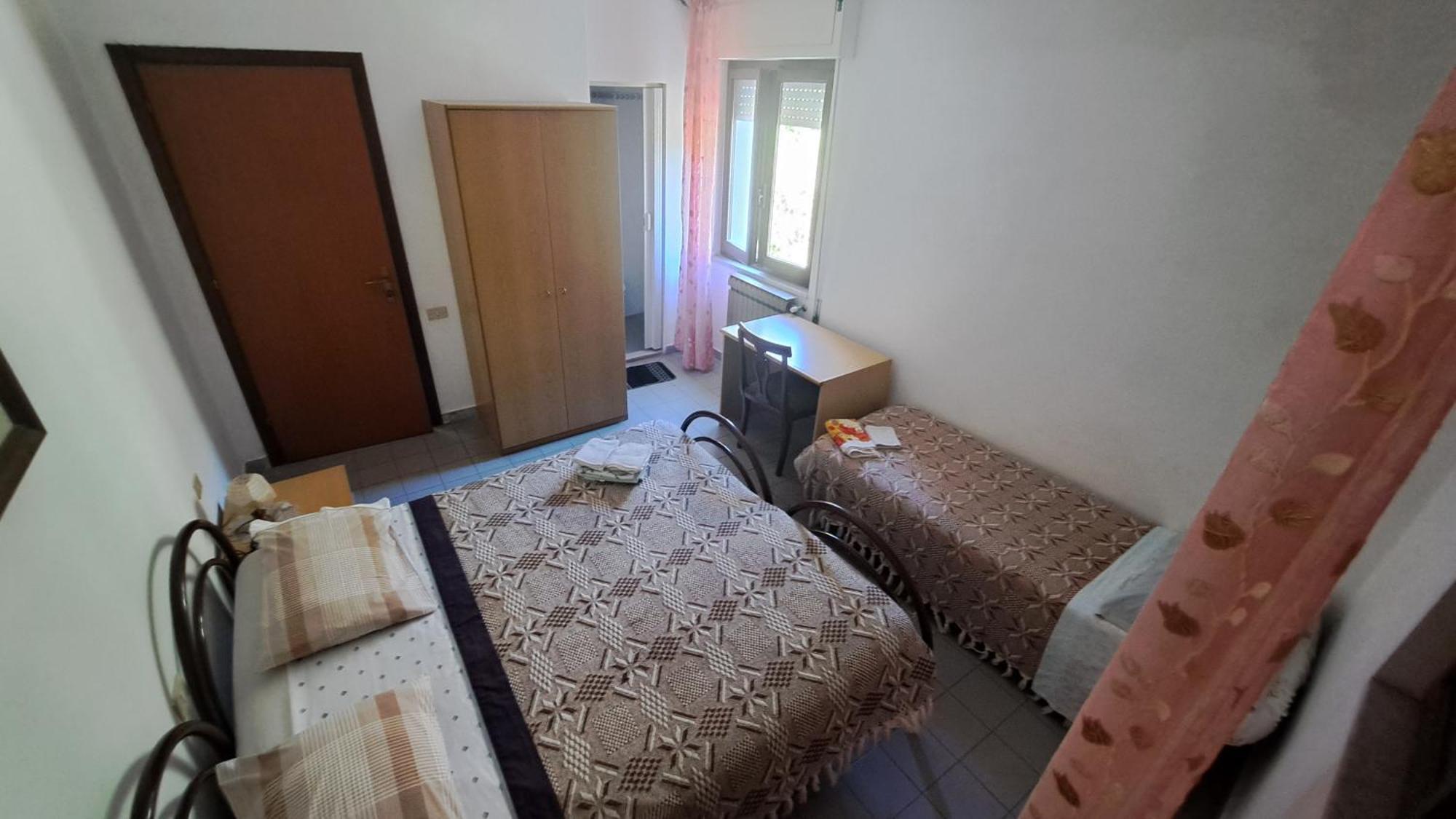 Hotel Alberta Massa  Eksteriør bilde